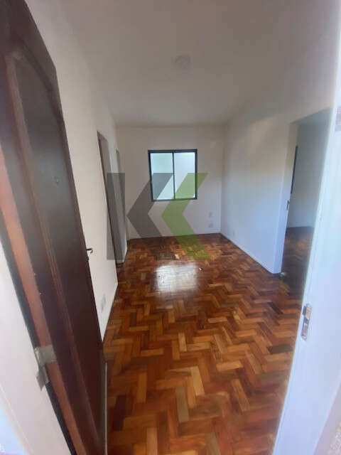  - Apartamento no Centro com 2 Quartos