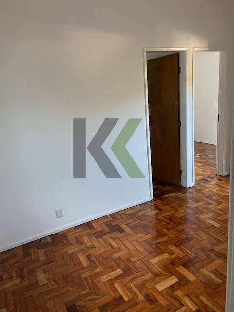  - Apartamento no Centro com 2 Quartos